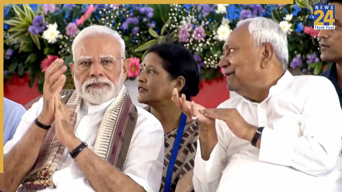 Video: बिहार में सीएम नीतीश कुमार का बड़ा ऐलान, जनता को मिला 14 परियोजनाओं का तोहफा