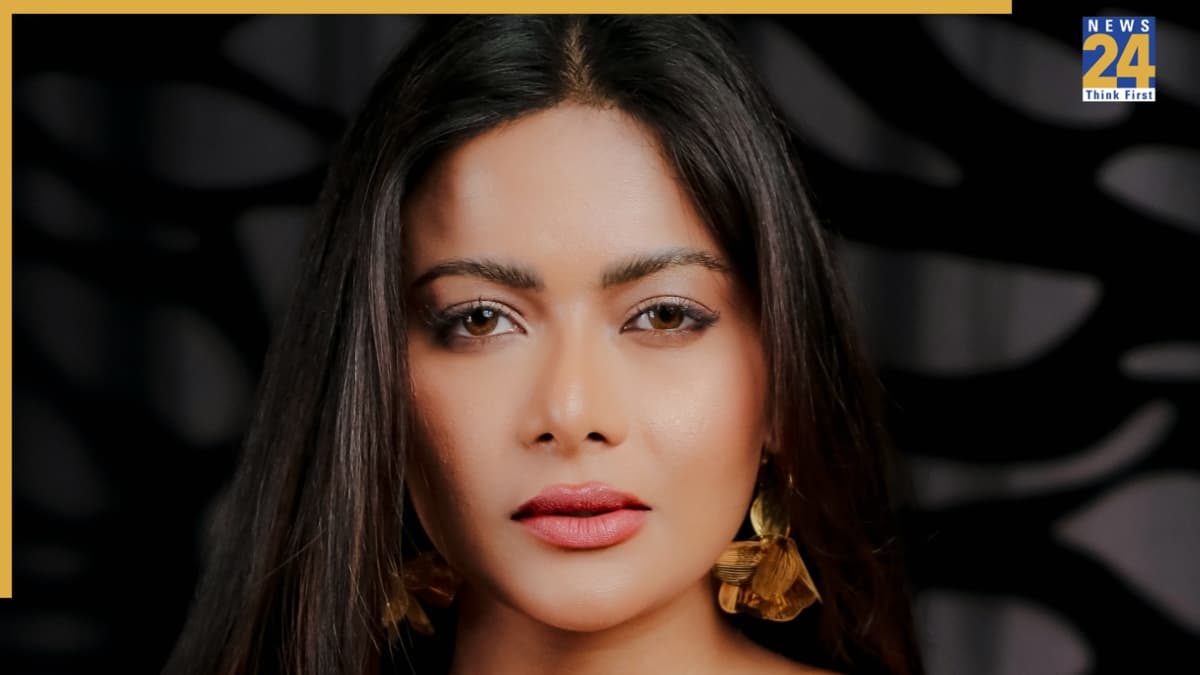 Param Sundari का ट्रेलर देख तमतमाईं Pavithra Menon, मलयाली एक्ट्रेस ने सरेआम कर डाला ये सवाल