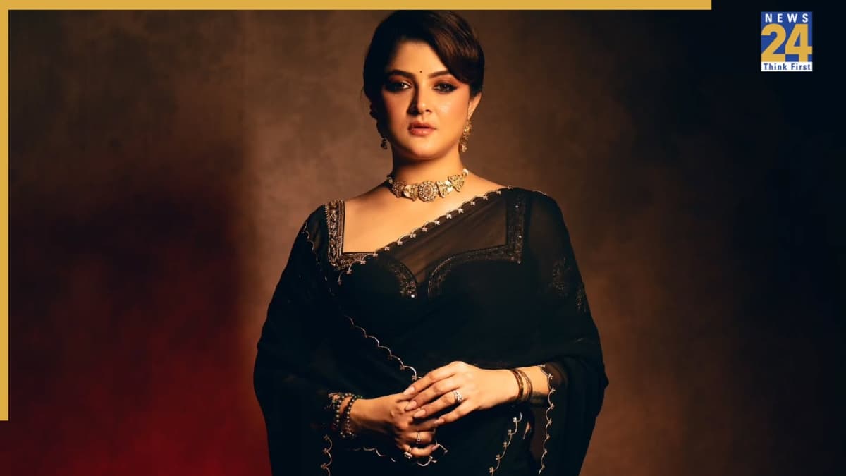 कौन हैं Srabanti Chatterjee? वो भारतीय एक्ट्रेस जो Times Square Billboard पर चमकीं
