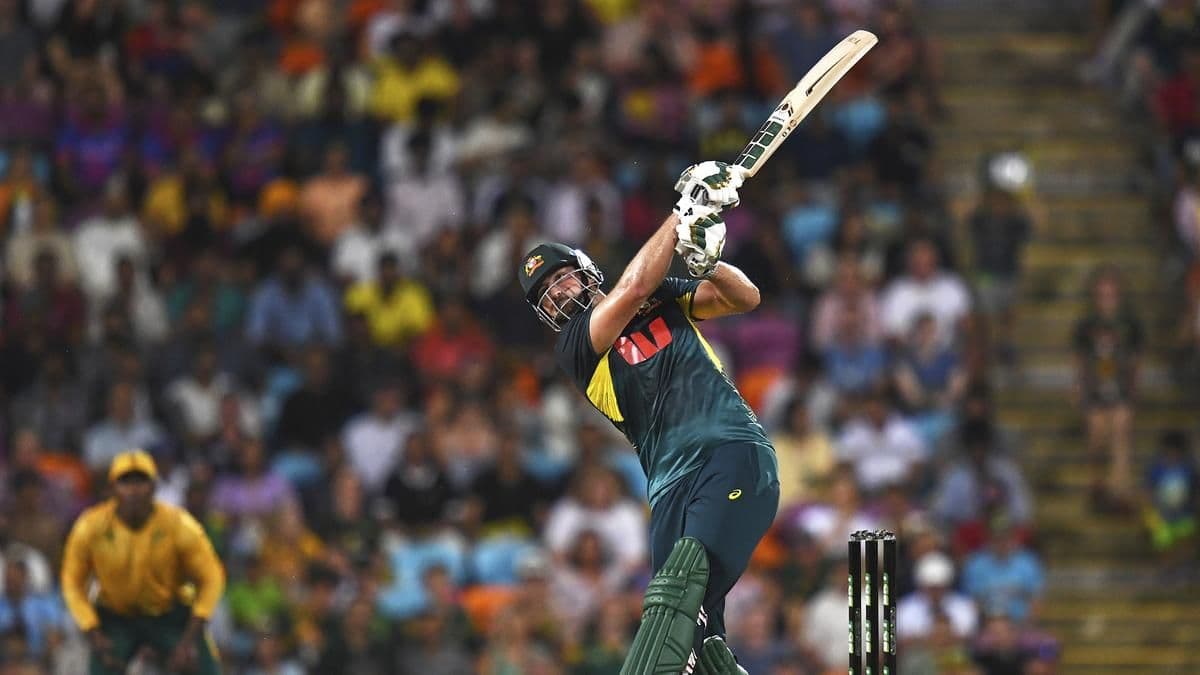 SA vs AUS: 4 चौके और 8 सिक्स…12 गेंदों में ठोक डाले 64 रन! किंग कोहली के 'दोस्त' ने मचाया बल्ले से कोहराम