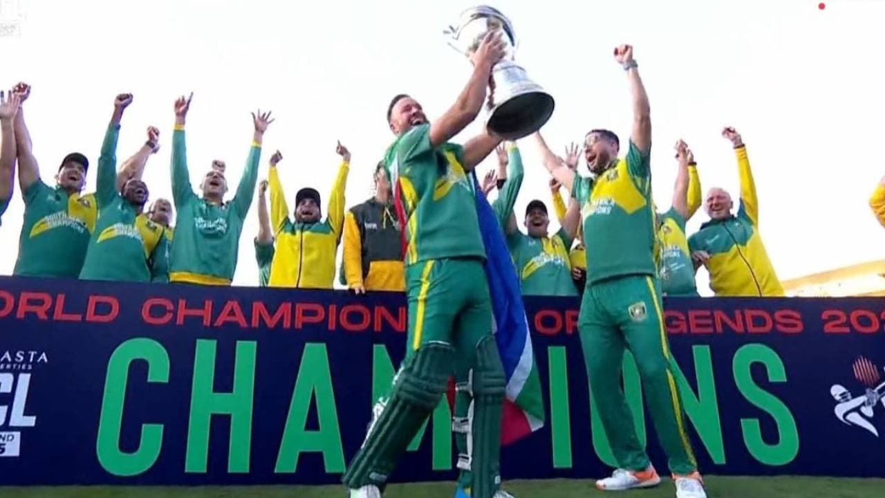 WCL 2025: पाकिस्तान को हराकर चैंपियन बनी दक्षिण अफ्रीका, एबी डिविलियर्स ने जड़ा एक और शतक
