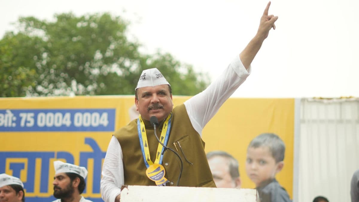aap leader sanjay singh