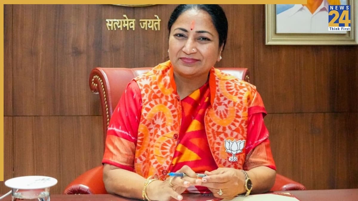 दिल्ली में रामलीला और नवरात्र पर सीएम का बड़ा ऐलान, समितियों को 1200 यूनिट फ्री मिलेगी बिजली