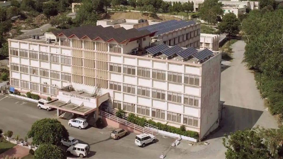 राजस्थान के MLSU की वीसी ने मांगी माफी, औरंगजेब को बताया था कुशल शासक