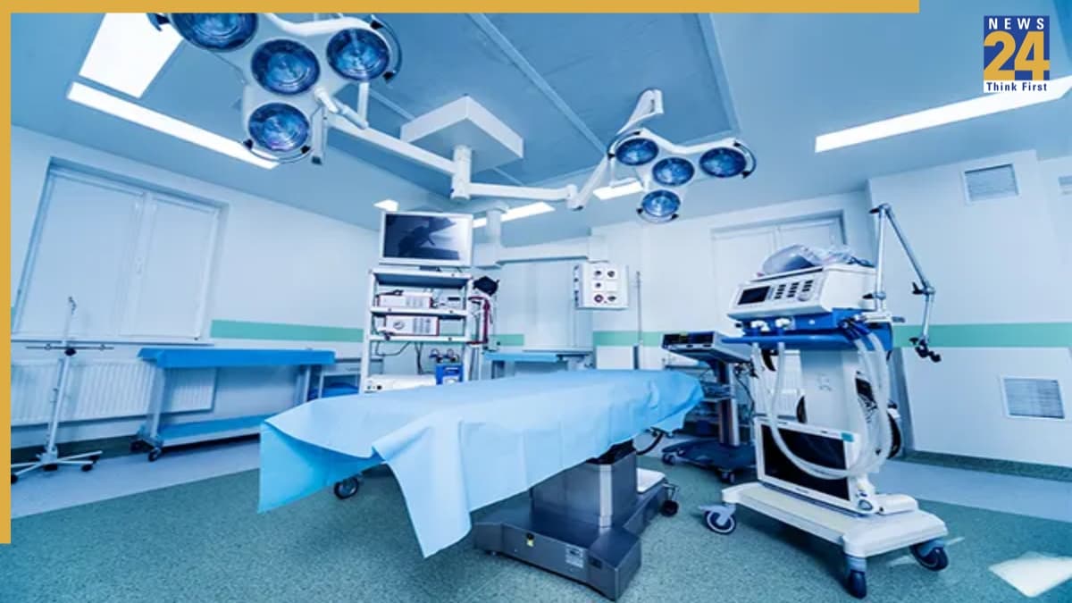 Pakistani doctor left patient in OT