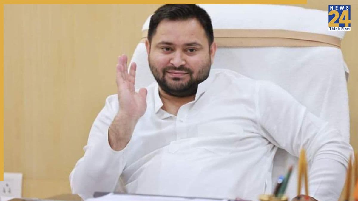 'जनता का मूड साफ, बिहार में बनेगी महागठबंधन की सरकार', तेजस्वी यादव ने नेताओं को दिए चुनावी टास्क