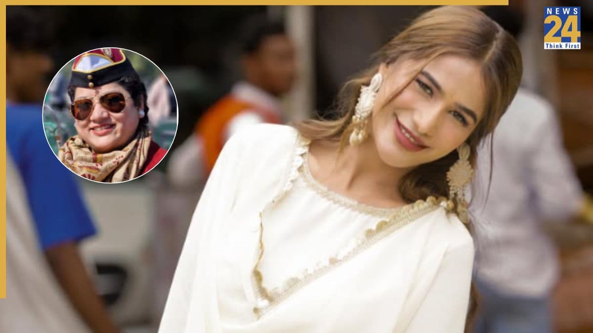 रामलीला से Poonam Pandey का कटा पत्ता, मंदोदरी के रोल में अब कौन आएंगी नजर?