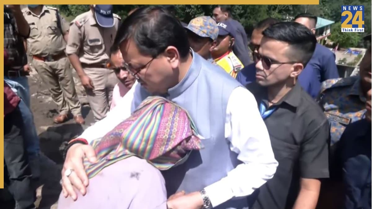 CM पुष्कर सिंह धामी ने किया चमोली का दौरा, जरूरी सहायता देने का दिलाया भरोसा