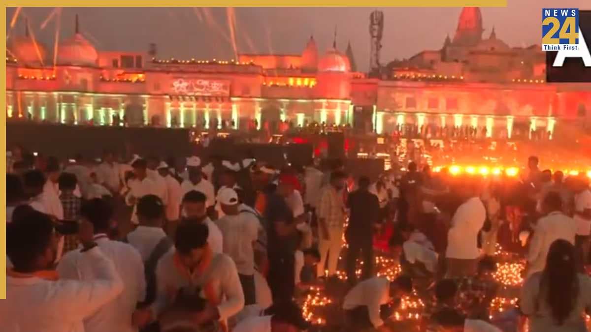प्रभु राम के स्वागत को अयोध्या में त्रेता सा दिखा नजारा, सरयू घाट पर जले 26 लाख दीए, बने 2 विश्व रिकॉर्ड