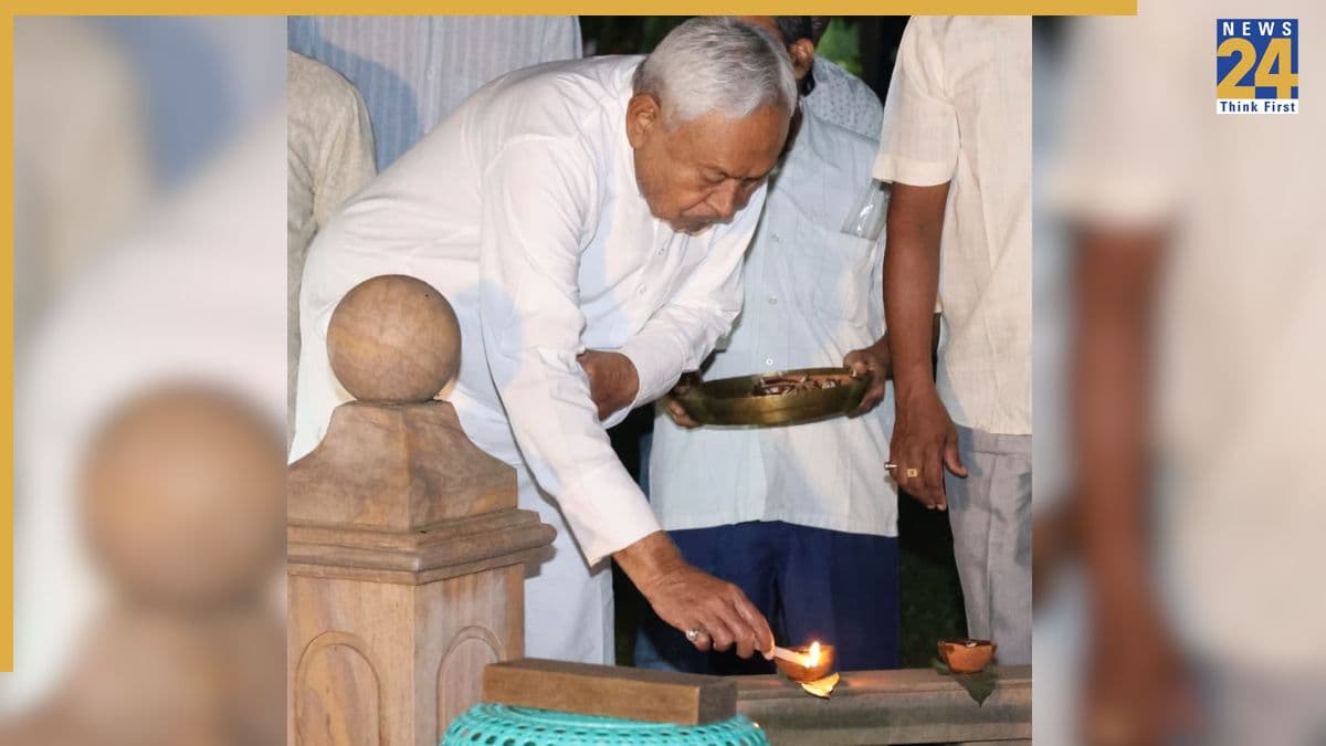 Bihar Elections 2025, VIP, Mukesh Sahni, Bihar Elections, Bihar, Nitish Kumar, RJD, Lalu Yadav, JDU, Bihar BJP, Tejashwi Yadav, बिहार चुनाव 2025, बिहार चुनाव, बिहार, नीतीश कुमार, आरजेडी, लालू यादव, जदयू, बिहार भाजपा, तेजस्वी यादव, वीआईपी, मुकेश सहनी