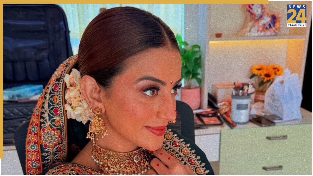 'अभी फिलहाल…', क्या राजनीति के मैदान में उतरेंगी Akshara Singh?