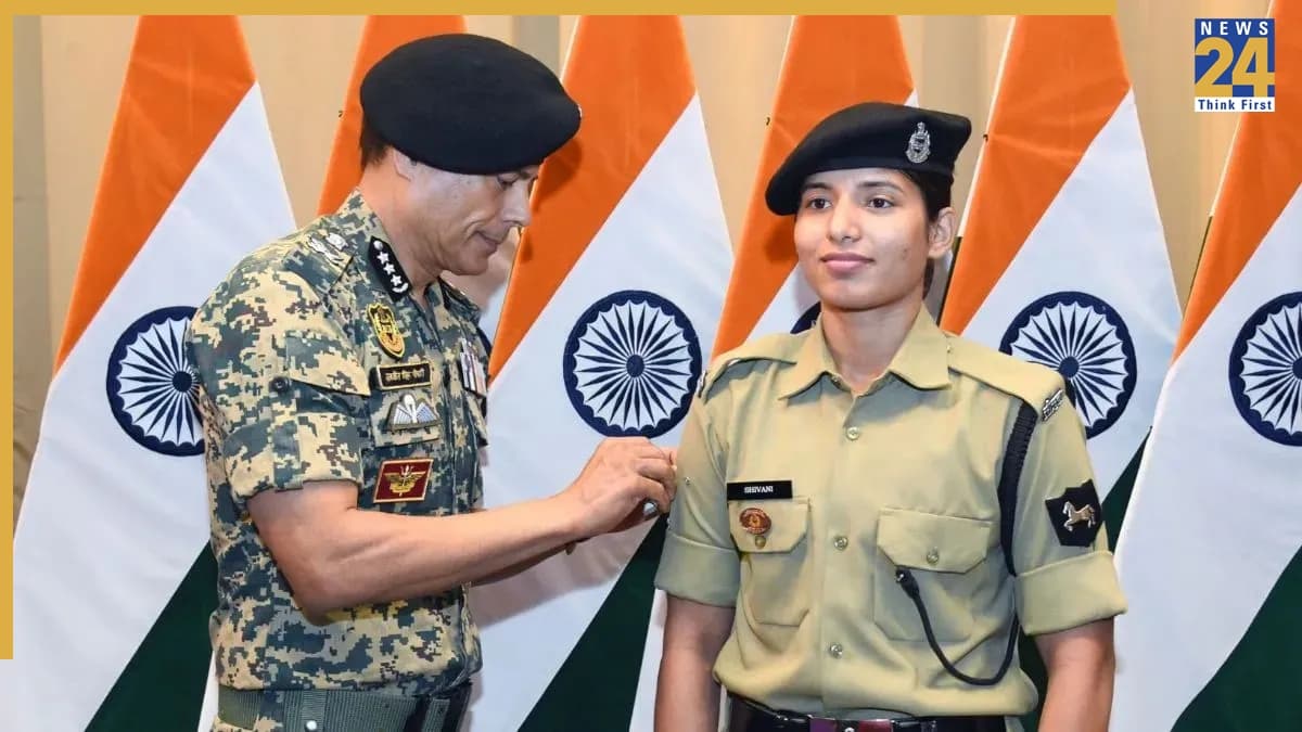 संघर्षों से निकली ग्रेटर नोएडा की बेटी शिवानी, सिल्वर जीतकर BSF में आउट आफ टर्न प्रमोशन