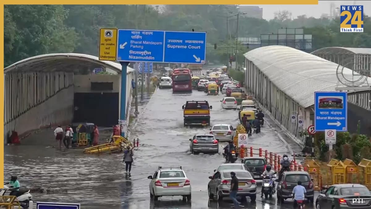 Weather Update: दिल्ली-NCR में हुई झमाझम बारिश, पढ़ें आने वाले दिनों में कैसा रहेगा मौसम?