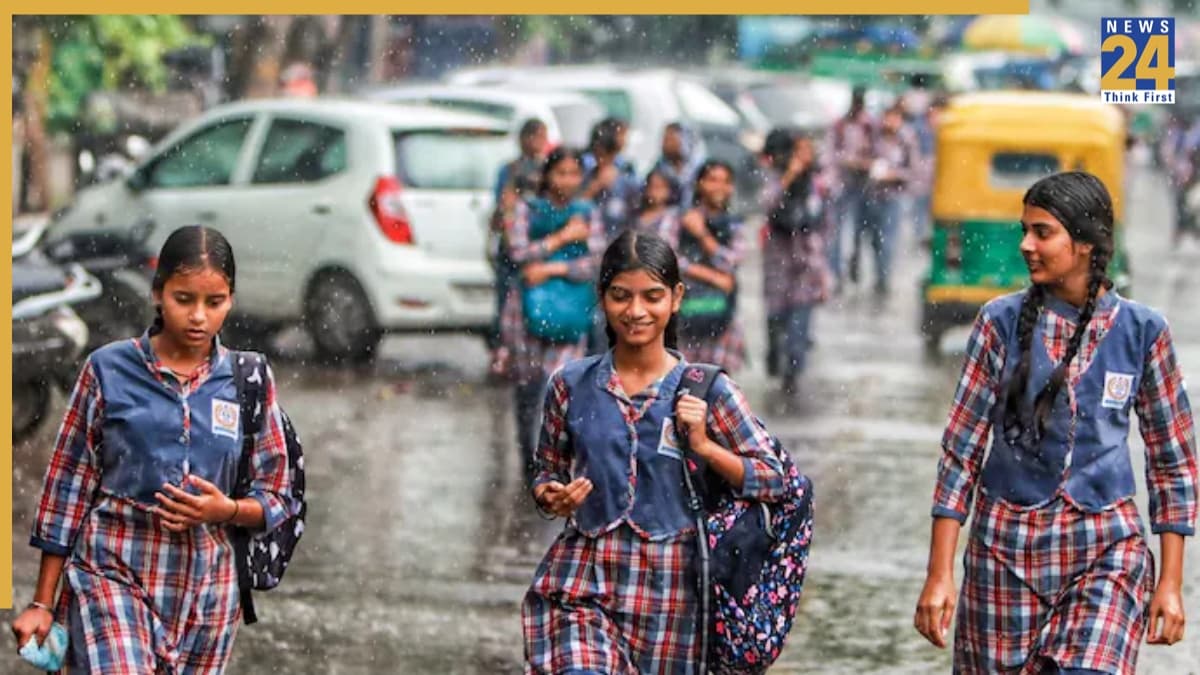 Schools Closed Today: भारी बारिश के कारण क्या आज दिल्ली, नोएडा और गाजियाबाद में बंद हैं स्कूल? यहां जानें पूरी डिटेल