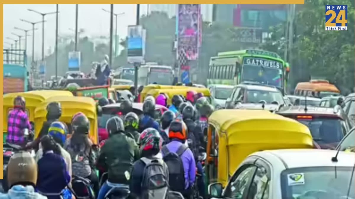 Noida News: नोएडा में बिना मीटर के दौड़ रहे 17 हजार ऑटो, मनमाने किराए की हो रही वसूली