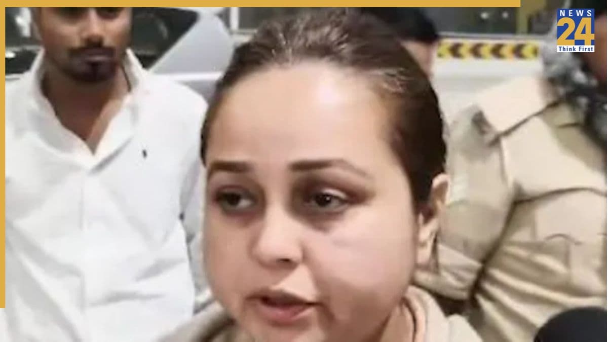 Bihar elections, Bihar, Tejashwi Yadav, Rohini Acharya, RJD, NDA, Tej Pratap Yadav, Lalu Prasad Yadav, Misa Bharti, Rowdy Devi, बिहार चुनाव, बिहार, तेजस्वी यादव, रोहिणी आचार्य, आरजेडी, एनडीए, तेज प्रताप यादव, लालू प्रसाद यादव, मीसा भारती, रावड़ी देवी