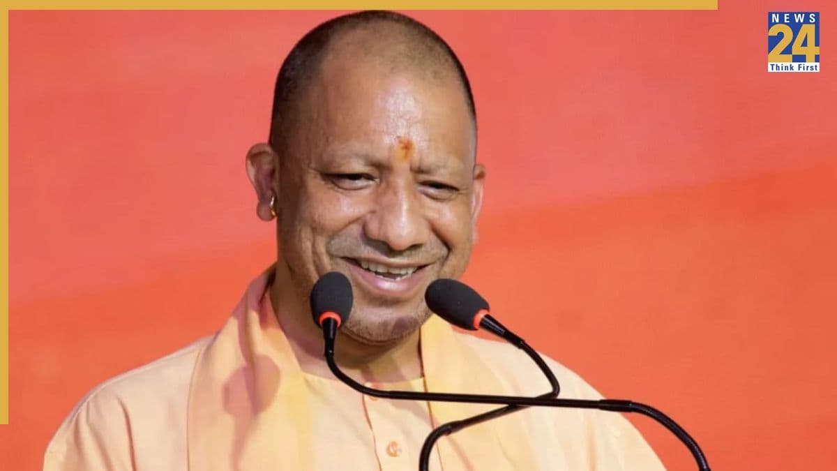 Lucknow News, Lucknow, CM Yogi Adityanath, Mafia Mukhtar Ansari, EWS flats, Hazratganj, Ground Plus Three Structure, लखनऊ न्यूज, लखनऊ, सीएम योगी आदित्यनाथ, माफिया मुख्तार अंसारी, ईडब्ल्यूएस फ्लैट, हजरतगंज, ग्राउंड प्लस थ्री स्ट्रक्चर