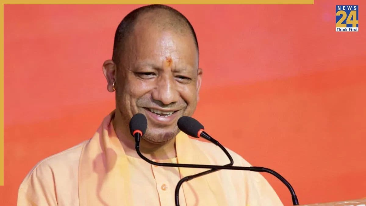 Uttar Pradesh CM, CM Yogi Adityanath, Uttarakhand, Lucknow News, Uttarakhand News, Minister Gajendra Singh Shekhawat, UP Government, उत्तर प्रदेश सीएम, सीएम योगी आदित्यनाथ, उत्तराखंड, लखनऊ न्यूज, उत्तराखंड न्यूज, मंत्री गजेन्द्र सिंह शेखावत, यूपी सरकार