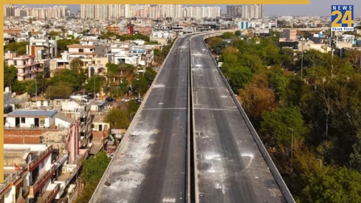 Noida News: भंगेल एलिवेटेड रोड ट्रायल के लिए खुली, हजारों यात्रियों को मिली बड़ी राहत