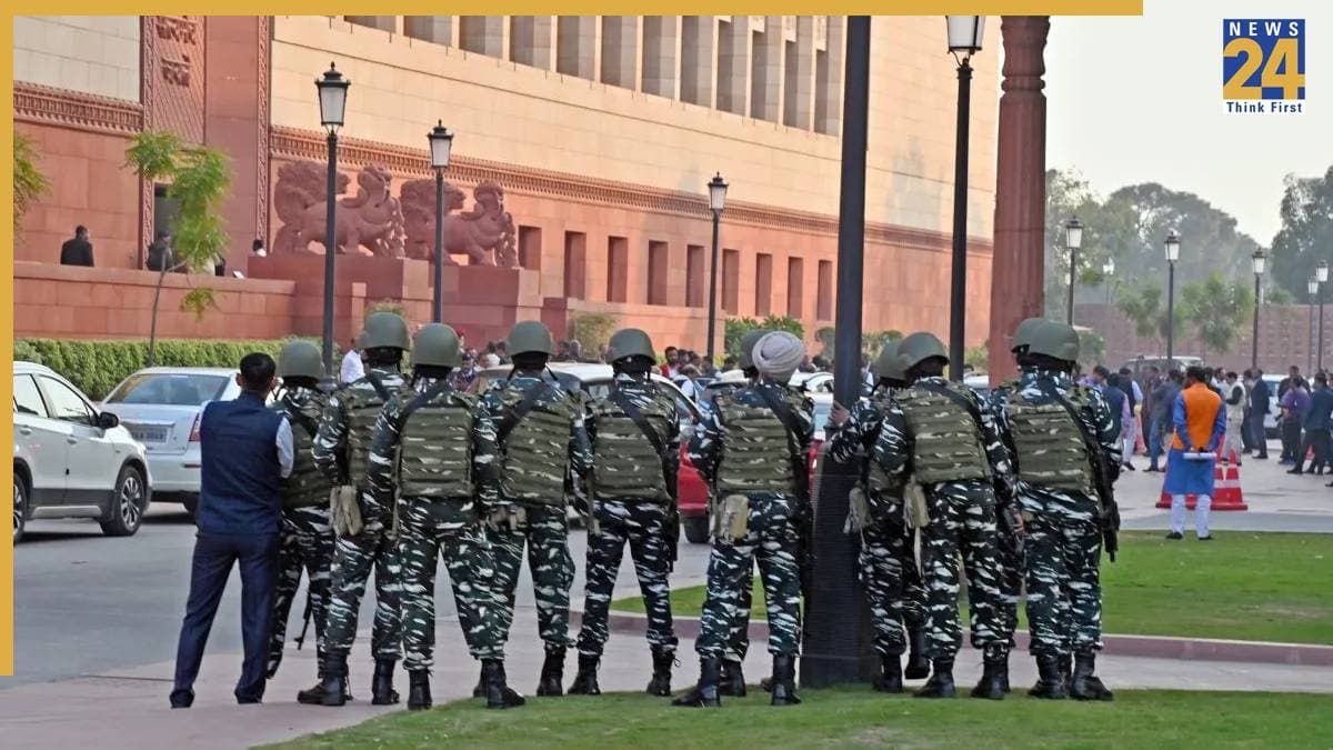 CISF की पोस्टिंग पॉलिसी में बदलाव, अब 3 नहीं 4 साल तक संसद की सुरक्षा में तैनात रहेंगे जवान