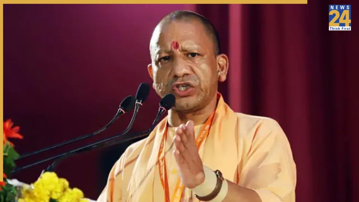 UP में अवैध विदेशियों के खिलाफ चलेगा अभियान, CM योगी का सख्त निर्देश, जानिए कहां रखे जाएंगे घुसपैठिए