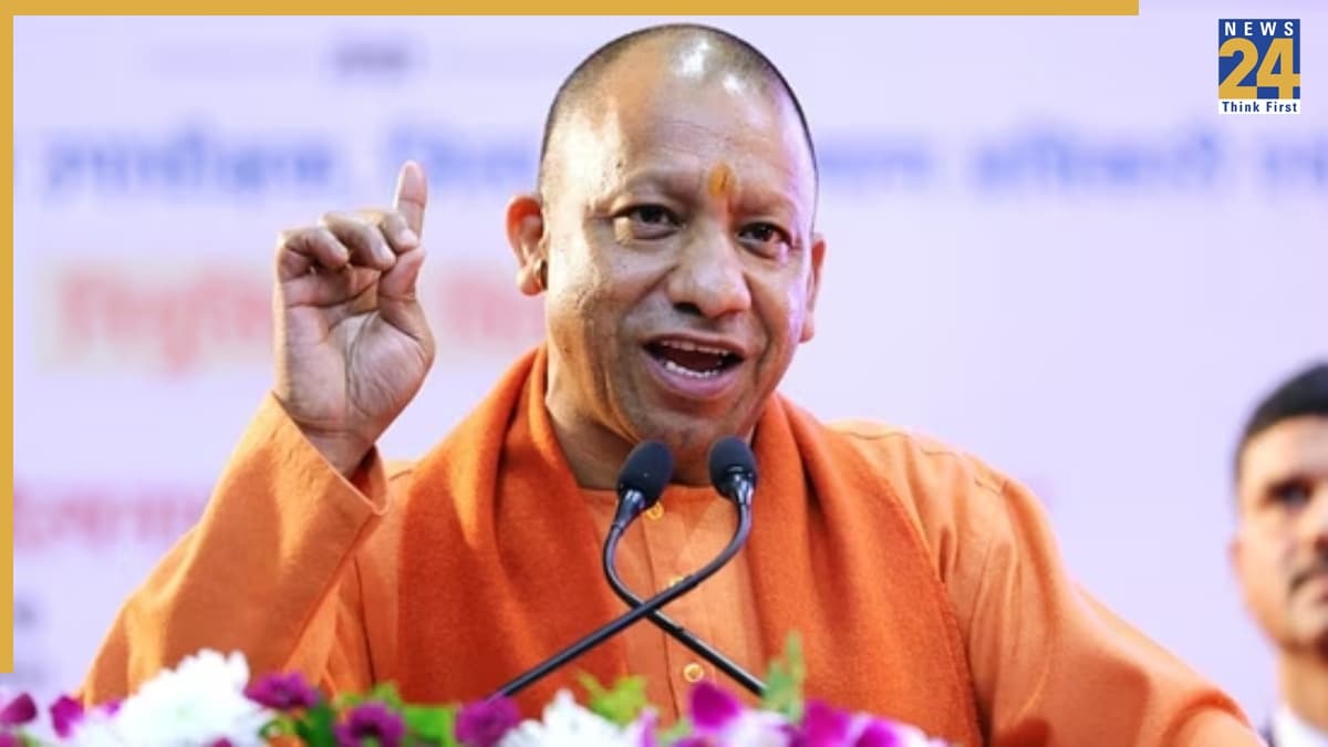 Uttar Pradesh News: सीएम योगी की दूरदर्शी नीतियों से उत्तर प्रदेश बना AI संचालित शासन का अग्रणी राज्य