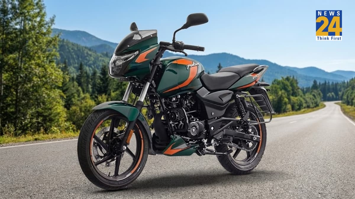 Bajaj की सबसे पॉपुलर बाइक अपडेट, Pulsar 150 में ये नया फीचर जुड़ा, जान लें कीमत