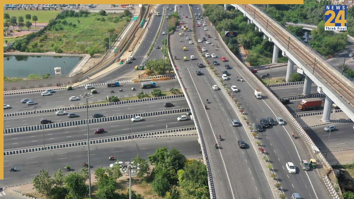 Delhi Dehradun Expressway: दिल्ली से देहरादून अब केवल 3 घंटे में, गीता कॉलोनी के पास ट्रायल रन शुरू, हटाए गए बैरिकेड