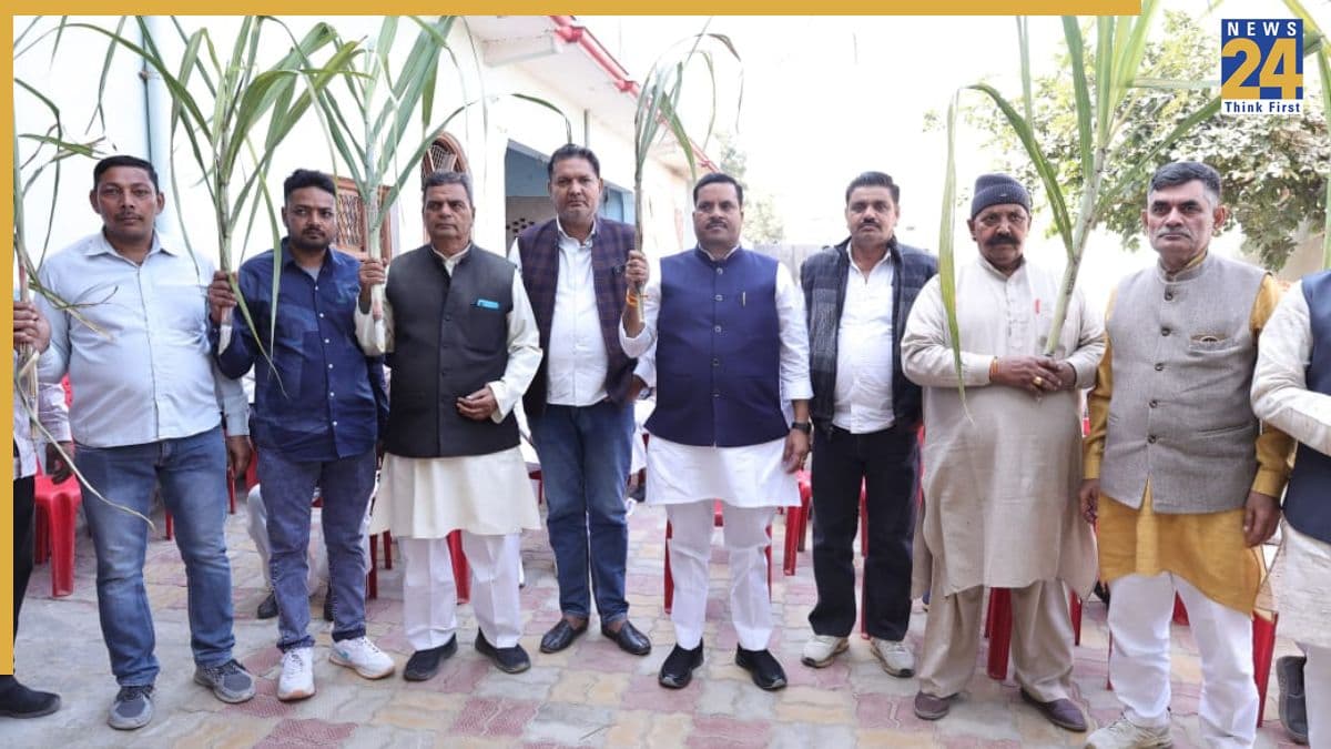 किसानों की समृद्धि के लिए पश्चिम यूपी के गांवों में पहुंच रही योगी सरकार