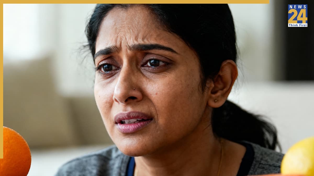 किस विटामिन की कमी से चेहरे पर दिखने लगता है बुढ़ापा? जानिए क्या खाएं जिससे झुर्रियां हो जाएं गायब