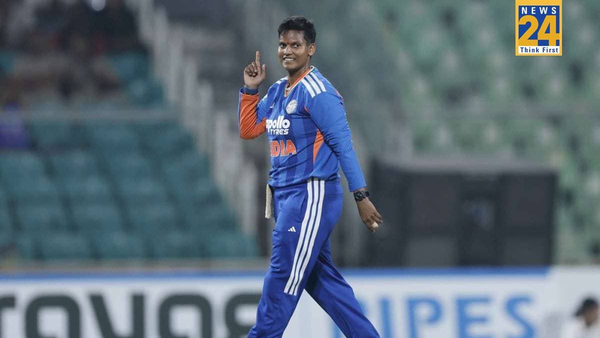 IND W vs SL W: दीप्ति शर्मा ने रच दिया इतिहास, T20I में ऐसा करने वाली बनी पहली भारतीय खिलाड़ी