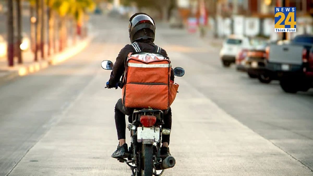 Swiggy, Zomato, Amazon से Flipkart तक डिलीवरी वर्कर्स हड़ताल पर, नहीं मंगा पाएंगे आज Online सामान