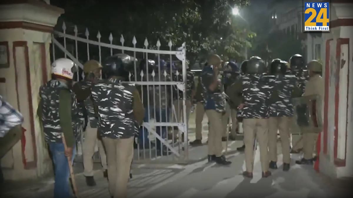 काशी हिंदू विश्वविद्यालय में क्यों मचा बवाल? बिरला-रुइया हॉस्टल के छात्रों में मारपीट और पत्थरबाजी, पुलिस तैनात