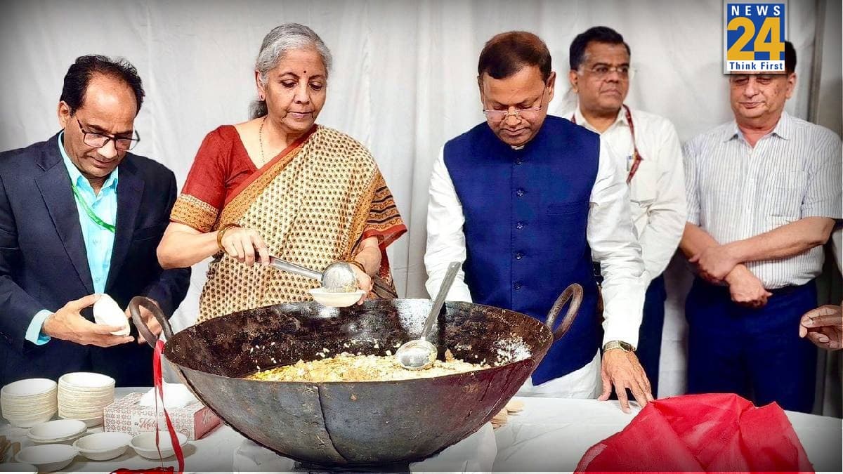 न फोन कॉल, न परिवार से मिलना… हलवा सेरेमनी के बाद 'नजरबंद' हुए अधिकारी, वित्त मंत्रालय में कुछ दिन रहेगा 'ब्लैकआउट'
