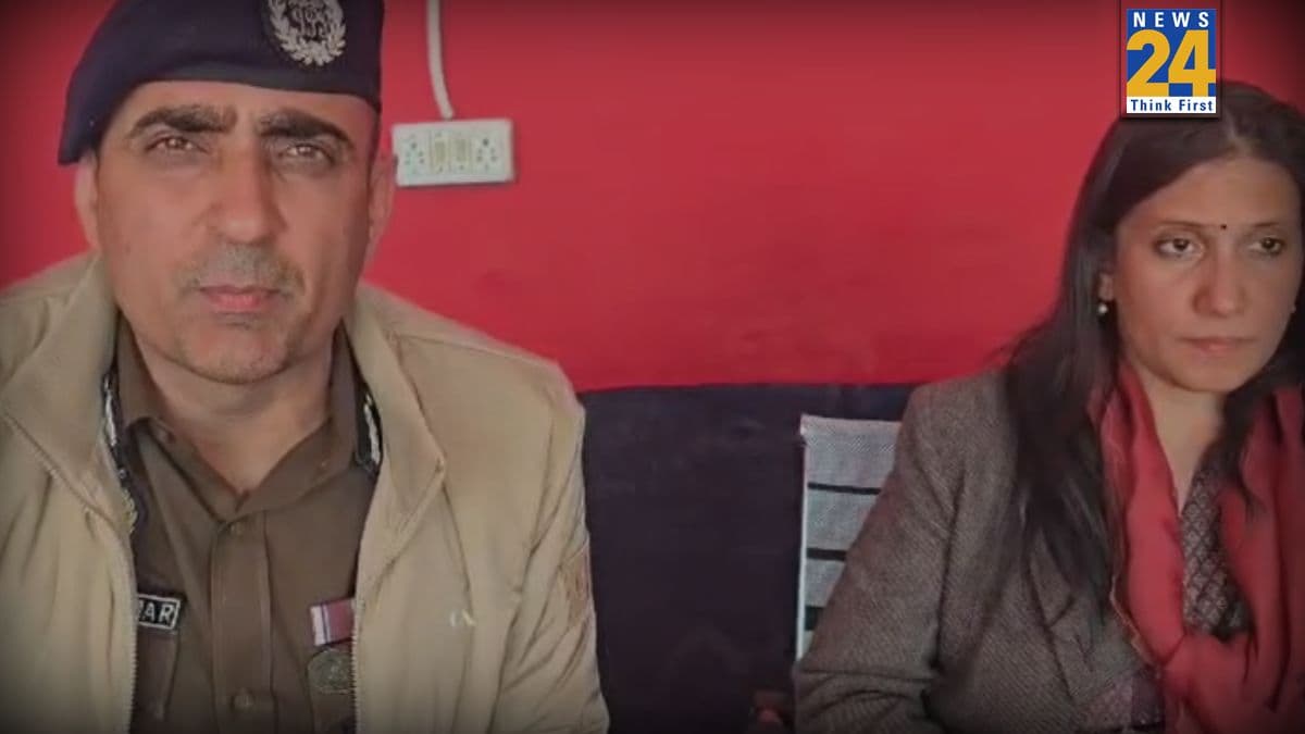 प्रयागराज में मौनी अमावस्या पर शंकराचार्य स्वामी अविमुक्तेश्वरानंद ने स्नान से किया इनकार, पुलिस कमिश्नर ने रखा अपना पक्ष