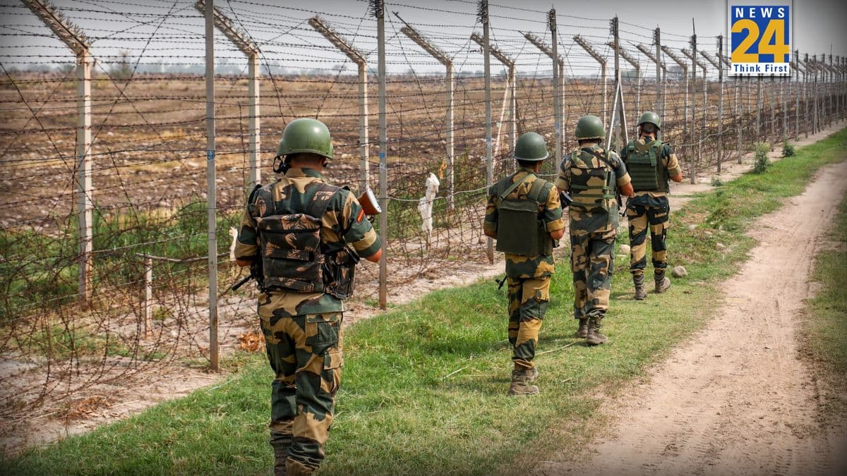 भारत-बांग्लादेश बॉर्डर पर हाई अलर्ट, BSF ने की चिकन नेक में 12 फीट की स्मार्ट फेंसिंग