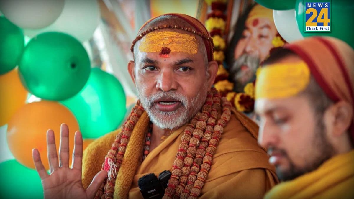 शंकराचार्य अविमुक्तेश्वरानंद बिना स्नान किए माघ मेला छोड़कर लौटे काशी, बोले मन बेहद दुखी और आहत