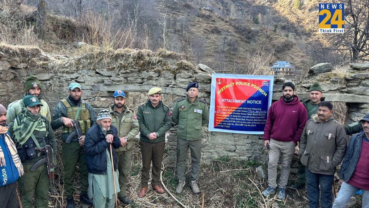 पुंछ पुलिस की बड़ी कार्रवाई: पाकिस्तान स्थित आतंकी हैंडलर जमाल लोन की संपत्ति जब्त