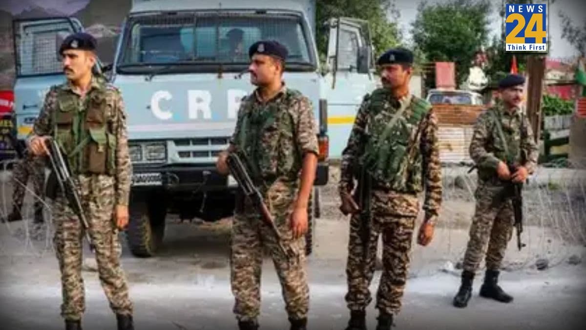 रिपब्लिक डे से पहले श्रीनगर में पुलिस-CRPF का सर्च ऑपरेशन, सिटी सेंटर में सुरक्षा कड़ी