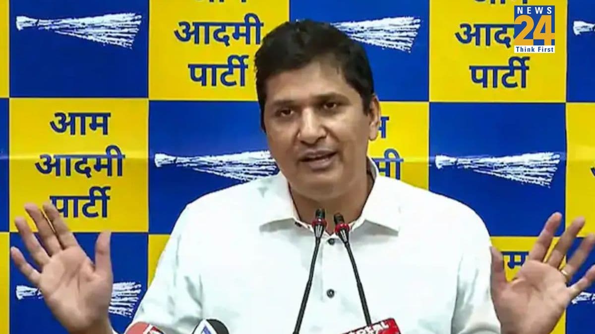 माता साबित्री बाई फूले की जयंती पर विधानसभा में उनकी जगह अटल-मालवीय जी की तश्वीर लगा भाजपा सरकार ने दलितों का अपमान किया- सौरभ भारद्वाज