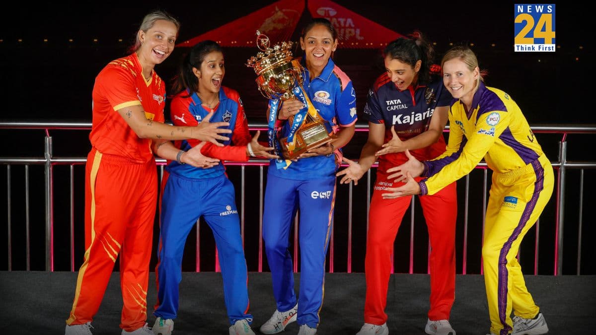 WPL 2026 के फाइनल में RCB, अब दिल्ली, मुंबई, गुजरात और यूपी की टीमें कैसे करेंगी प्लेऑफ में क्वालिफाई?