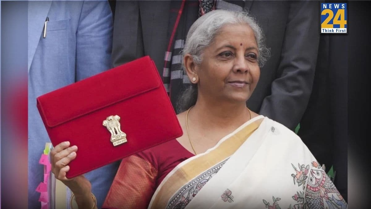 Budget 2026: मिडिल क्लास और टैक्सपेयर्स के लिए खुशखबरी, इस बार होंगे कई बड़े बदलाव! जानें