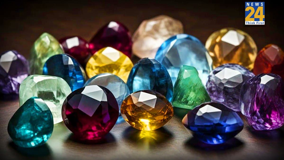 Lucky Gemstones: कमजोर कम्यूनिकेशन स्किल को निखारने का ज्योतिष उपाय, तुरंत पहनें ये शक्तिशाली रत्न