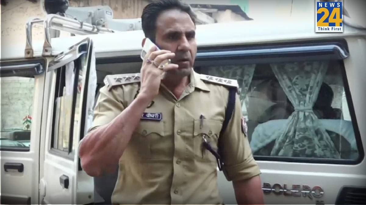 यूपी के जनपद संभल में बड़ा एक्शन, SP अनुज चौधरी समेत 12 पुलिसकर्मियों पर FIR के आदेश