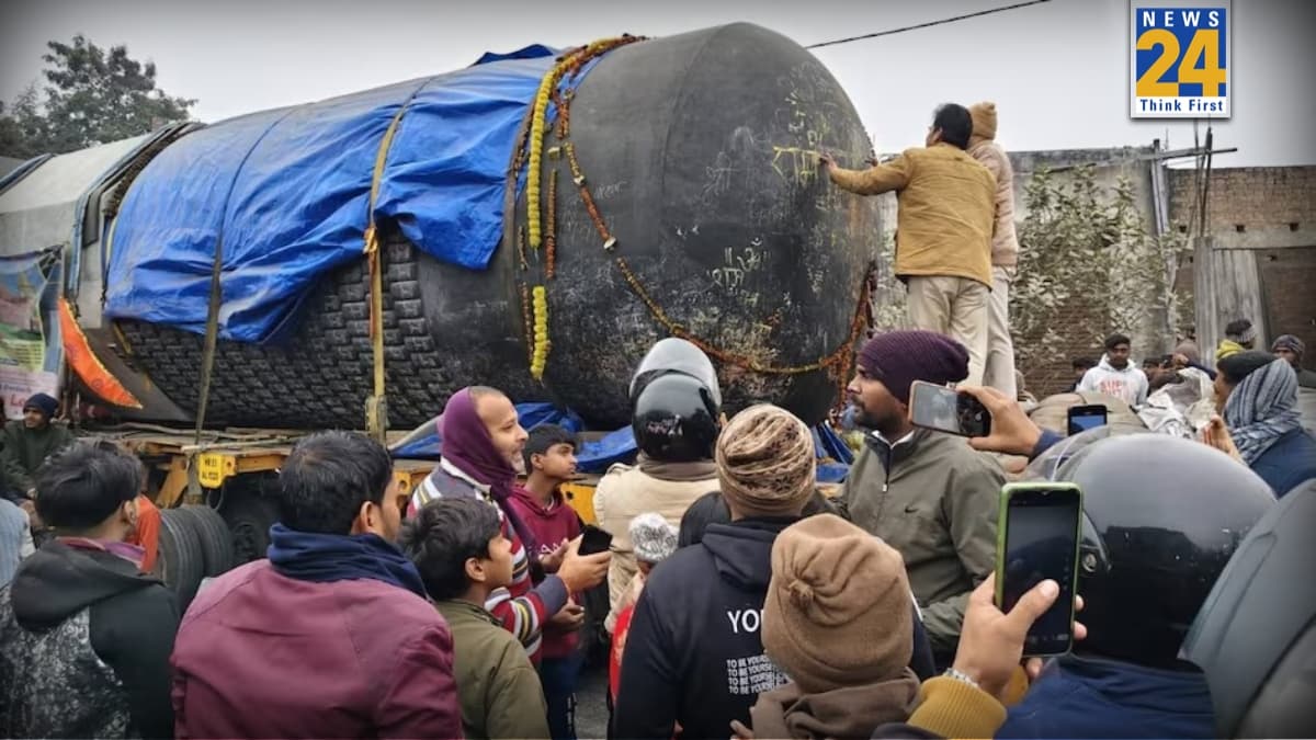 बंगाल पहुंचेगा दुनिया का सबसे बड़ा शिवलिंग, 1026 वर्ष बाद भारत भ्रमण पर निकले 'सोमनाथ बाबा'