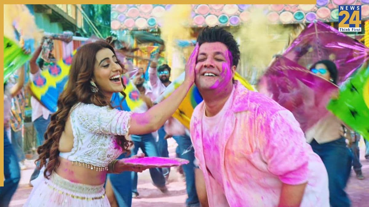 'होली पे चले गोली', होली से पहले ही यूट्यूब पर छाया भोजपुरी स्टार अक्षरा सिंह का सॉन्ग, वरुण शर्मा संग जमी केमिस्ट्री