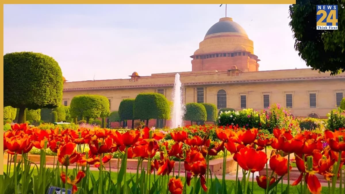 Amrit Udyan: आज से खुला राष्ट्रपति भवन का अमृत उद्यान! फ्री में उठा सकेंगे लुफ्त, जानें टाइमिंग और बुकिंग का पूरा तरीका