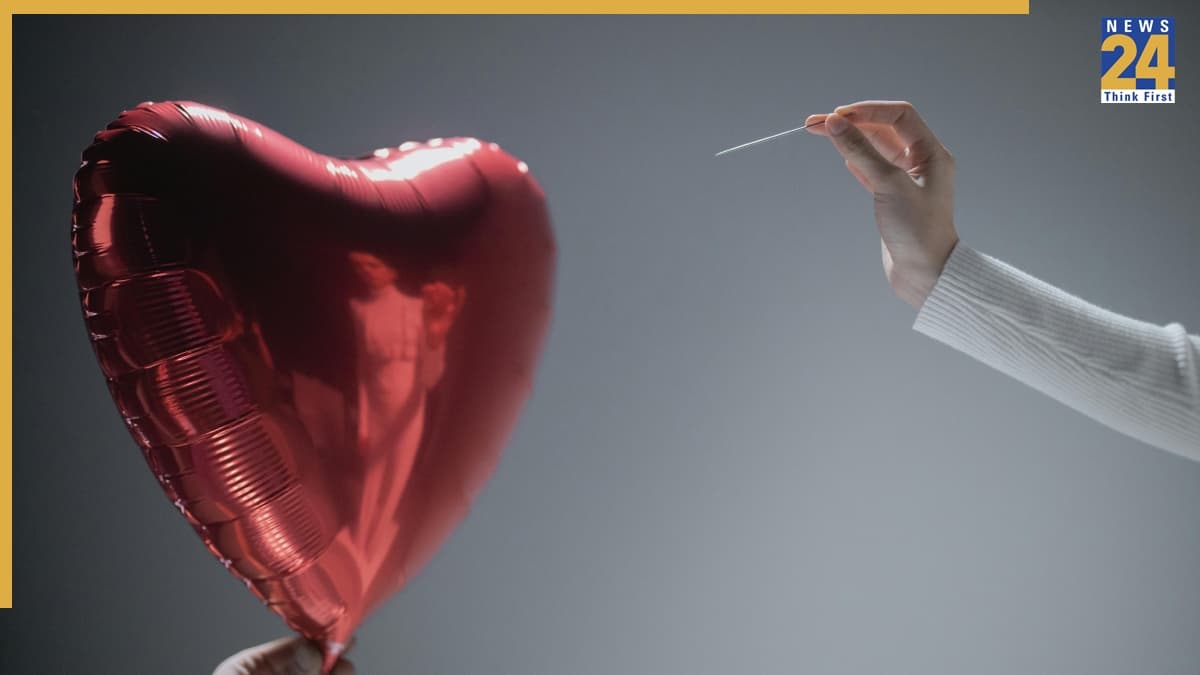 Anti-Valentine Week 2026: क्या होता है एंटी वैलेंटाइन वीक? Slap Day से Breakup Day तक क्या-क्या है इसमें खास, देखिए पूरी लिस्ट