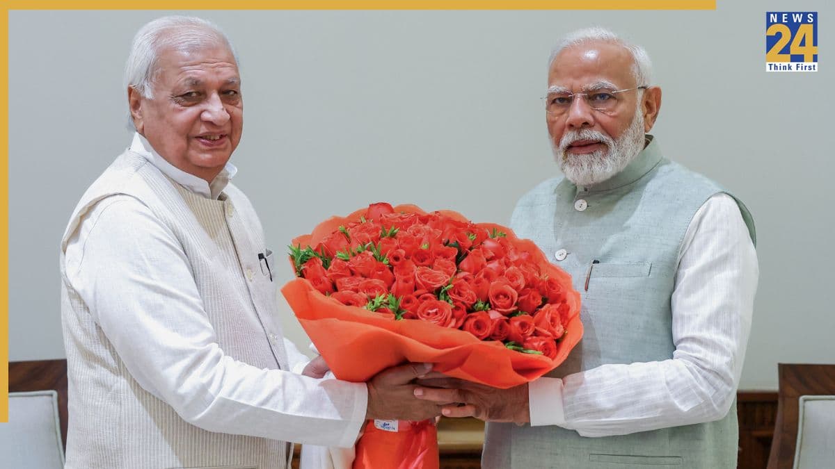 'गोधरा के बाद था मोदी का विरोधी, वहां जाकर खुली आंखें', गवर्नर आरिफ मोहम्मद खान बोले- गलत तरीके से किया गया बदनाम