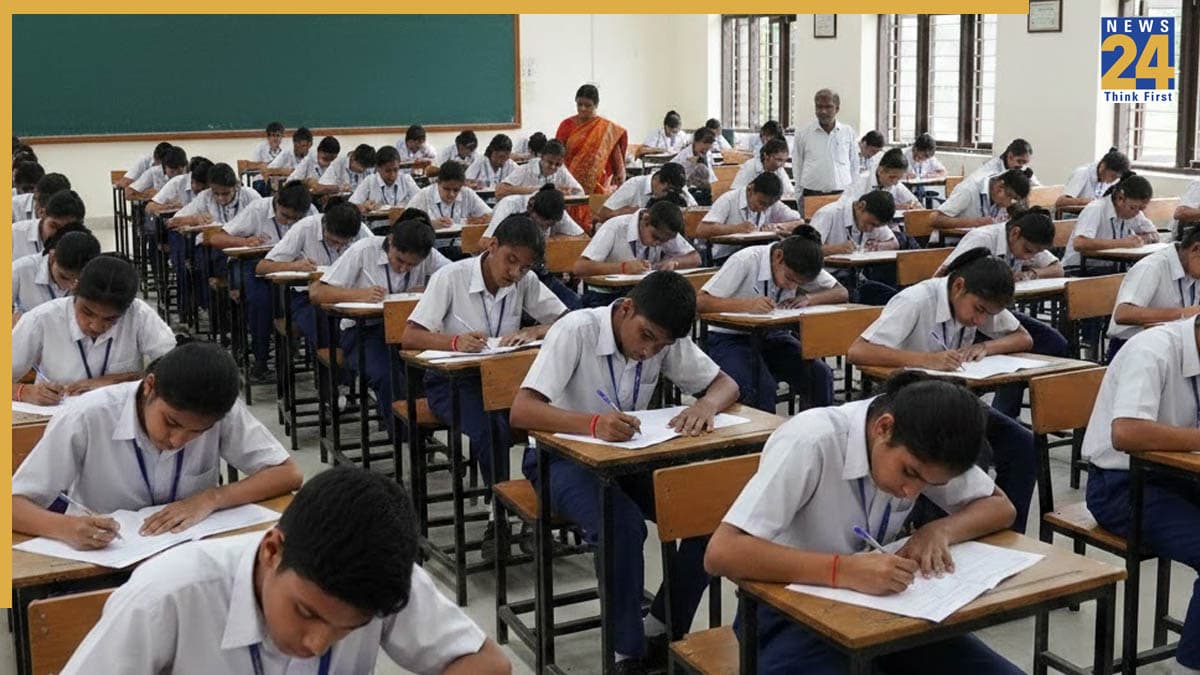 UP Board Exam 2026: एग्जाम के पहले एडमिट कार्ड खो गया? घबराएं नहीं, ऐसे दें परीक्षा